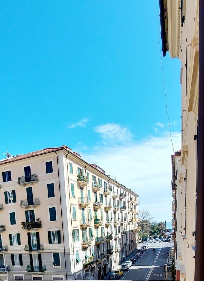 Ca' Mariuccia. Appartamento A Un Passo Dal Mare Σαβόνα Εξωτερικό φωτογραφία