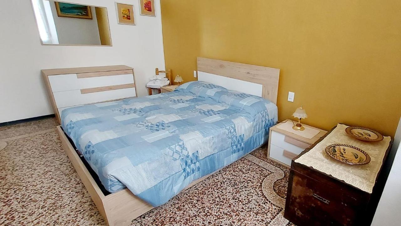 Ca' Mariuccia. Appartamento A Un Passo Dal Mare Σαβόνα Εξωτερικό φωτογραφία