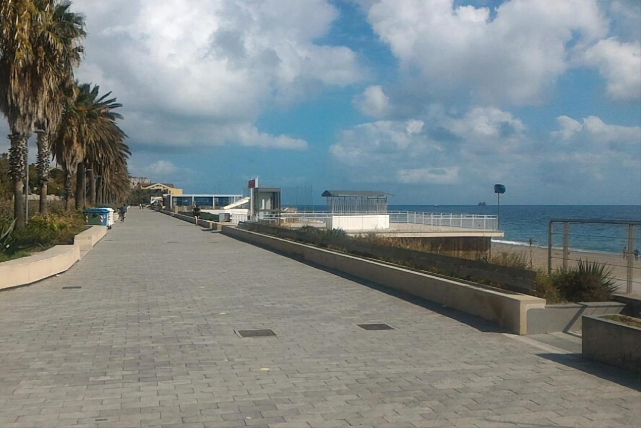 Ca' Mariuccia. Appartamento A Un Passo Dal Mare Σαβόνα Εξωτερικό φωτογραφία